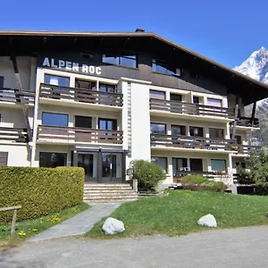 Appartement Alpen Roc By Interhome