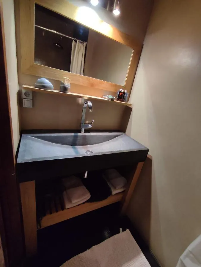 Apartment Appartement Dans Maison De Pays Pour 5 Personnes Chamonix
